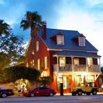 En St Augustine HARRY' S Seafood & Grille.