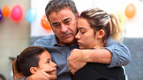 LA HIJA DE UN LADRÓN -GENTE NORMAL