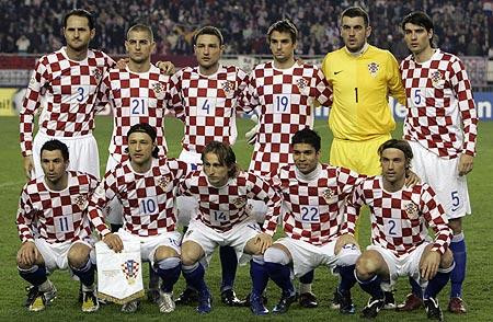Croacia suele vestir con la bandera de su país habitualmente.