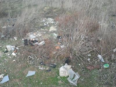 IBI CARO, BARRIO DEL CASTILLO ABANDONADO Y GOTERAS EN CENTRO DE ESPECIALIDADES DE VEREDILLAS.