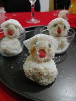 Muñequitos de coco para Navidad.