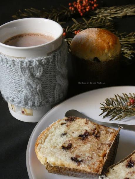 Mini Panettones con pepitas de Chocolate Mini Panettones con pepitas de Chocolate