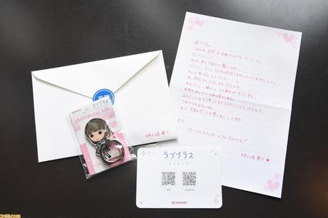 Más de 1000 otakus formaron fila para aceptar mensajes de amor