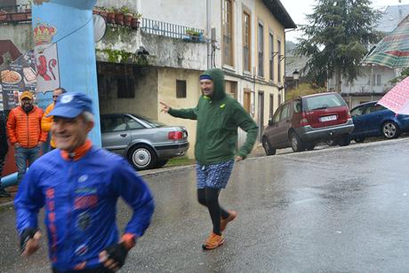 FOTOGALERÍA / La Dragontrail 2019 se disfruta bajo la lluvia
