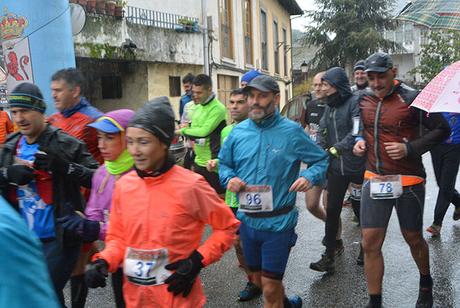 FOTOGALERÍA / La Dragontrail 2019 se disfruta bajo la lluvia