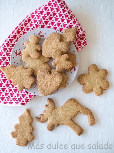 Galletas navideñas con almendra y especias. Vídeo receta