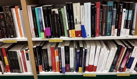 ¿A quiénes interesan las colecciones de libros? Libros con fajas en Casa de libro
