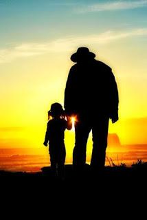 4.022 - CON LA MANO DERECHA...