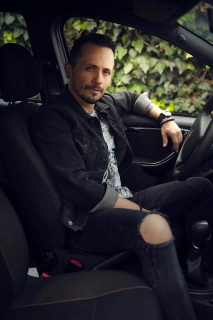 ISRAEL BRITO VIVIÓ UNA NUEVA EXPERIENCIA JUNTO A UN RENAULT DUSTER ISRAEL BRITO VIVIÓ UNA NUEVA EXPERIENCIA JUNTO A UN RENAULT DUSTER