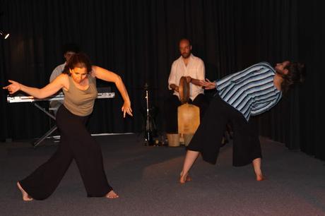 Fotografías IMPROVISACIÓN MÚSICA, VOZ Y MOVIMIENTO - Grupo Artesanato 2011.