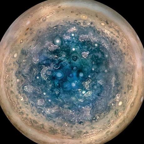Los increíbles e impresionantes ciclones del planeta Júpiter