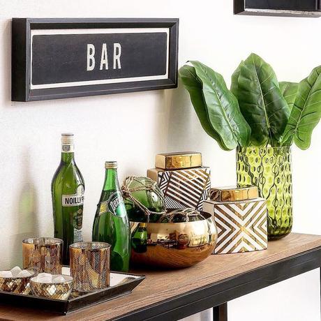 Katherine Rahal: “El buen diseño permanece en la memoria de la gente” 36830445_10155919255356429_1833456491382702080_o