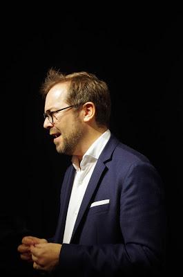 ENTREVISTA A JAVIER SIERRA POR LA SEGUNDA TEMPORADA DE OTROS MUNDOS ENTREVISTA A JAVIER SIERRA POR LA SEGUNDA TEMPORADA DE OTROS MUNDOS