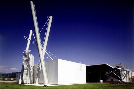 Elementos arquitectónicos diferenciados e interconectados