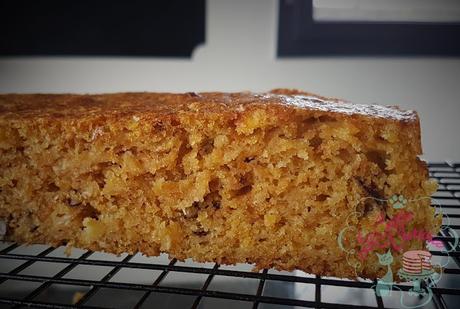 BIZCOCHO DE ZANAHORIA, MANZANA, COCO Y NUECES