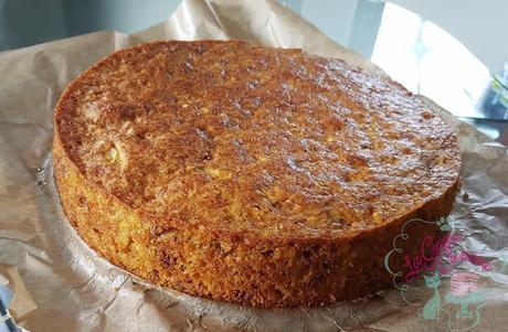 BIZCOCHO DE ZANAHORIA, MANZANA, COCO Y NUECES