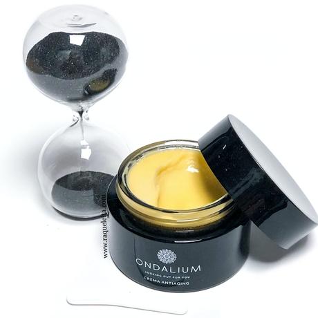 el-poder-del-ajo-negro-ecologico-en-la-piel-by-ondalium ondalium-crema-antiaging-abierta