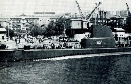 1968:El S-31 “Almirante García de los Reyes” en el muelle de Santander