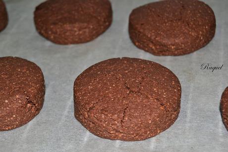 Polvorones de chocolate con naranja y cointreau