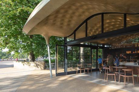 Jonathan Mizzi y el futuro de la microarquitectura: “diseñar más pequeño es participar en la prefabricación y automatización” Serpentine Coffee House. Imagen © Luke Hayes