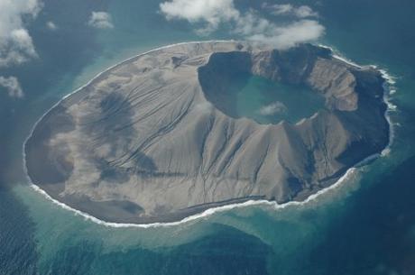 La ‘Noche de Paz’ tras la erupción de un volcán