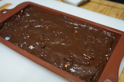 Turrón de chocolate con Lacasitos