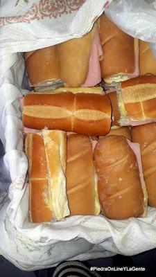 Barrios de Pié festejó Navidad con niños de Piedra del Águila.