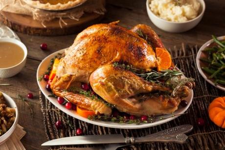 RECETA DE PAVO NAVIDEÑO RELLENO DE TOCINO, CARNE MOLIDA Y CERDO RECETA DE PAVO NAVIDEÑO RELLENO DE TOCINO, CARNE MOLIDA Y CERDO
