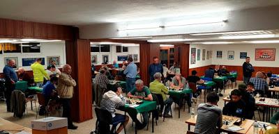 Mi partida de ayer contra un joven valor también del Club de Ajedrez Ebano Barrio Nuevo Viña Nava