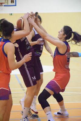 Galería de clics del Lima Horta Bàsquet-Bàsquet Femení Sant Adrià (Liga Femenina 2) Galería de clics del Lima Horta Bàsquet-Bàsquet Femení Sant Adrià (Liga Femenina 2)
