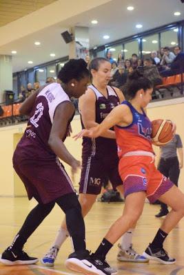 Galería de clics del Lima Horta Bàsquet-Bàsquet Femení Sant Adrià (Liga Femenina 2) Galería de clics del Lima Horta Bàsquet-Bàsquet Femení Sant Adrià (Liga Femenina 2)