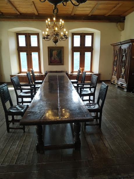 SOBRE `LA FIESTA DEL TEDIO´, POR LUCÍA AMBROGIO SOBRE `LA FIESTA DEL TEDIO´, POR LUCÍA AMBROGIO