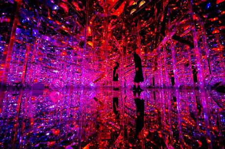 Las Instalaciones lumínicas más memorables del 2019 team-lab-microcosmoses-8