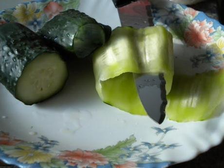 Rollos de pepino light (falso sushi)