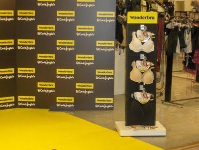 Wonderbra revoluciona Madrid