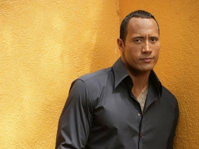 Dwayne Johnson cerca de Dwayne Johnson cerca de