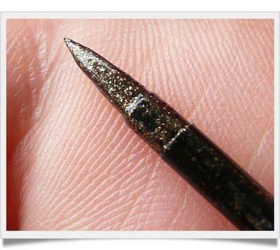 CORRE CONEJO, CORRE...ROUGE BUNNY ROUGE.