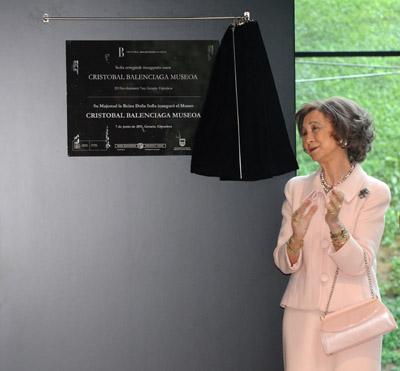 La Reina Dña. Sofía inauguró el Museo Balenciaga en Guetaria
