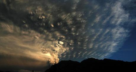 Erupción del volcán Puyehue