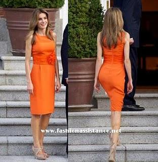 Los Príncipes de Asturias reciben al Gobernador de Australia.  Dña. Letizia vistió de naranja. Imágenes