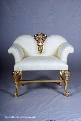 Muebles franceses dorados