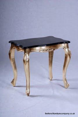 Muebles franceses dorados