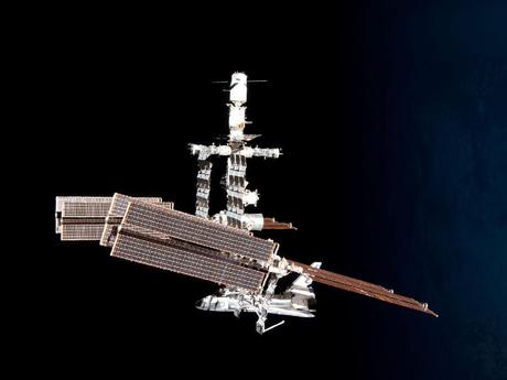 La Estación Espacial Internacional y el Endeavour