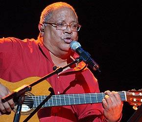 Pablo Milanés en la Universidad de las Artes, concierto único