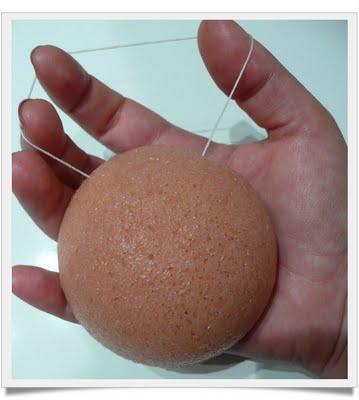 PROBANDO: THE KONJAC SPONGE. PROBANDO: THE KONJAC SPONGE.