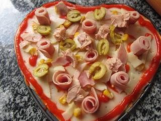 PIZZA ESPECIAL PÉ!!! (PARA TITOOOOOOOOOO)