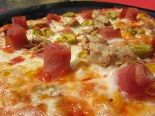 PIZZA ESPECIAL PÉ!!! (PARA TITOOOOOOOOOO)