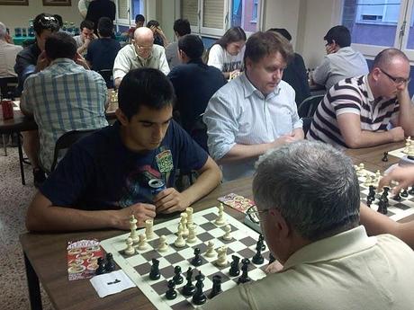 JUAN JOSE REINA EN EL TORNEO PRIMAVERA BLITZ DE ALICANTE JUAN JOSE REINA EN EL TORNEO PRIMAVERA BLITZ DE ALICANTE