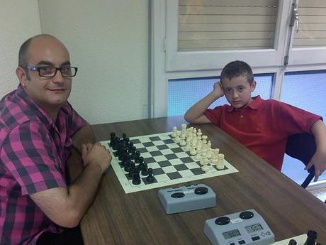 JUAN JOSE REINA EN EL TORNEO PRIMAVERA BLITZ DE ALICANTE JUAN JOSE REINA EN EL TORNEO PRIMAVERA BLITZ DE ALICANTE