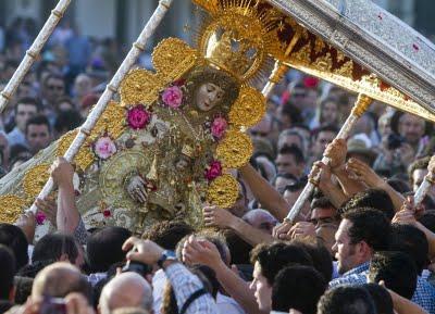 Dios te salve María, del Rocío Señora...